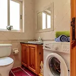 Bellavista - Comfortable Seafront Apartment Fully Airconditioned - 3 Bedrooms, 2 Bathrooms * マルサルフォーン